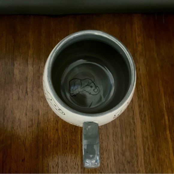 Elephants Mug by Meritage Pot Belly Grey Coffee 12 oz 4"H Stoneware Gray - Picture 7 of 7